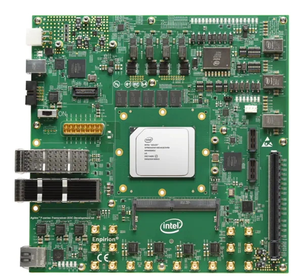 英特尔 Agilex™收发器SoC开发套件