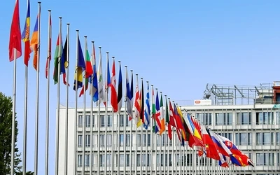flags-1615129_640.jpg